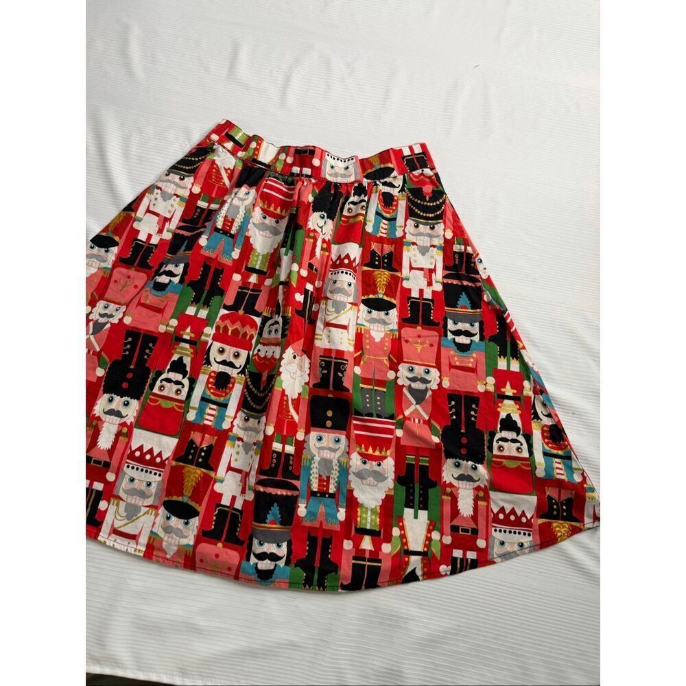 Retrolicious Nutcracker A Line Skirt Size Small - Picture 2 of 10
